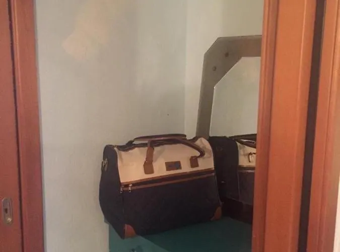 Tuffarsi Nel Paradiso Вилласимиус